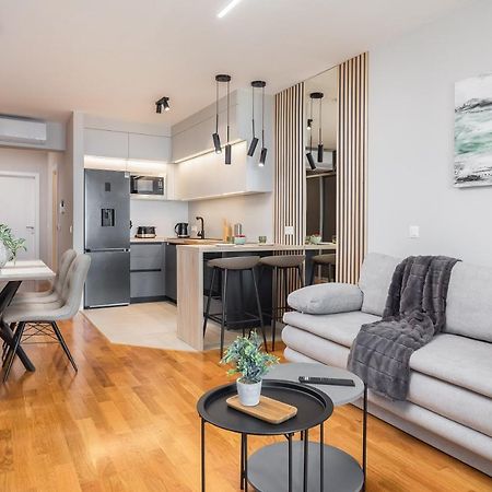 A&N Apartment - Partial Sea View And Free Parking มาคาร์สกา ภายนอก รูปภาพ
