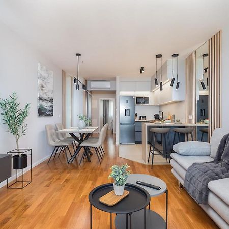 A&N Apartment - Partial Sea View And Free Parking มาคาร์สกา ภายนอก รูปภาพ