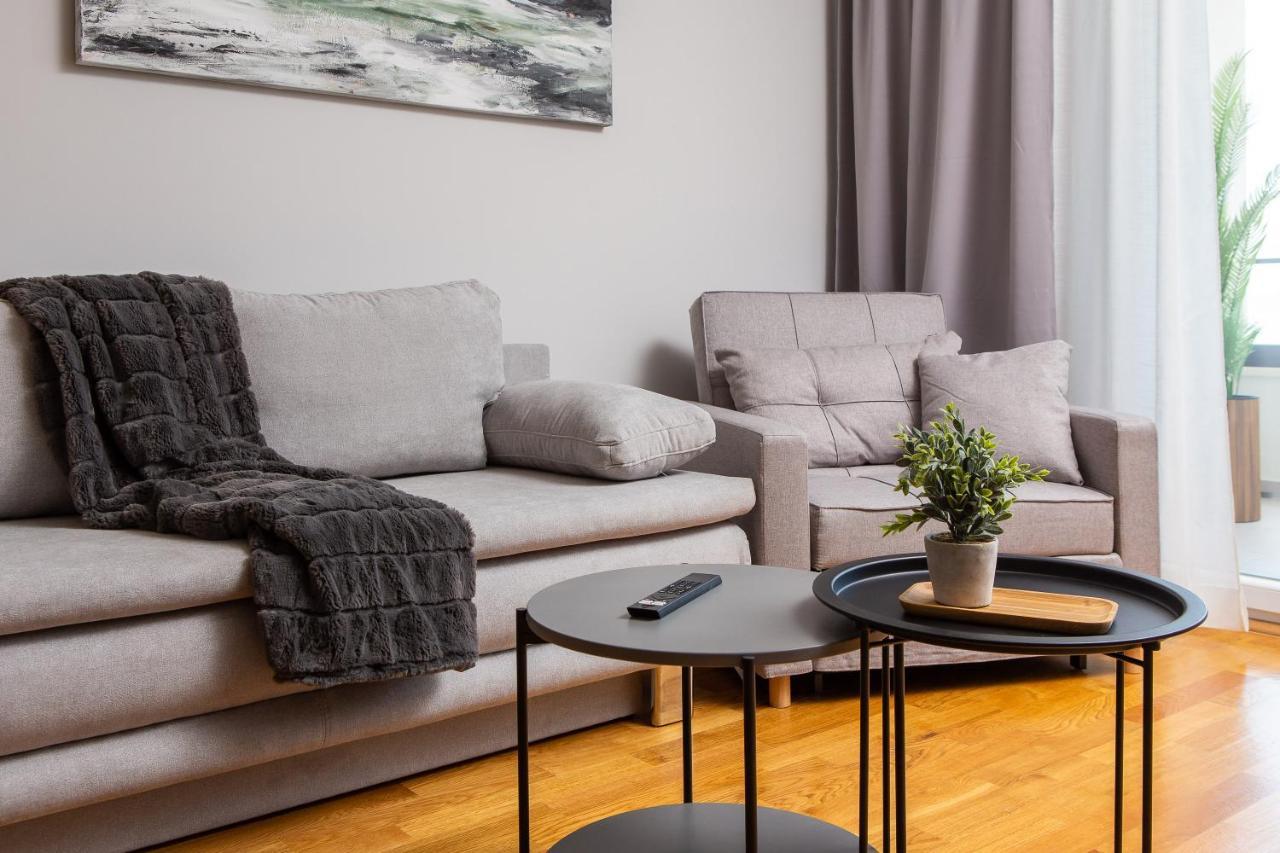 A&N Apartment - Partial Sea View And Free Parking มาคาร์สกา ภายนอก รูปภาพ
