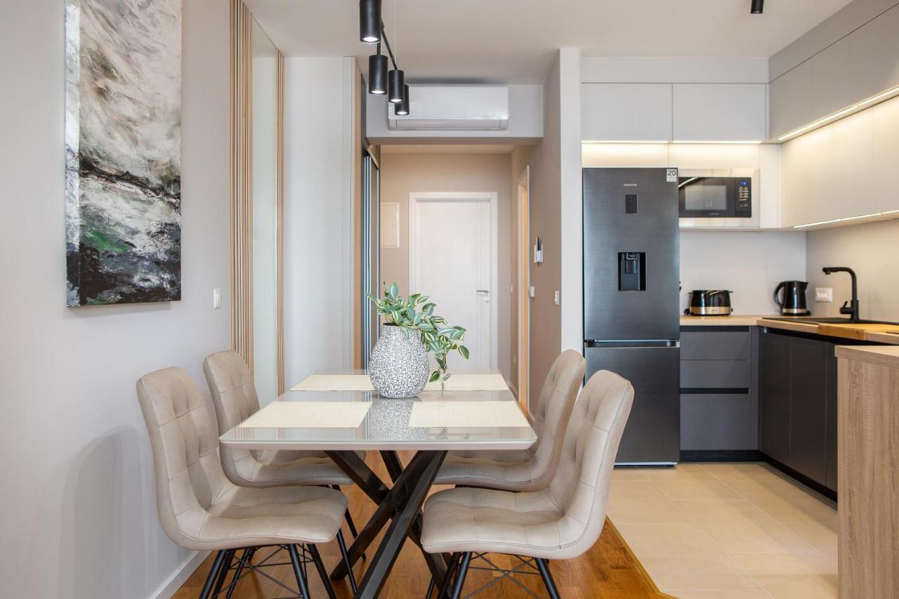 A&N Apartment - Partial Sea View And Free Parking มาคาร์สกา ภายนอก รูปภาพ
