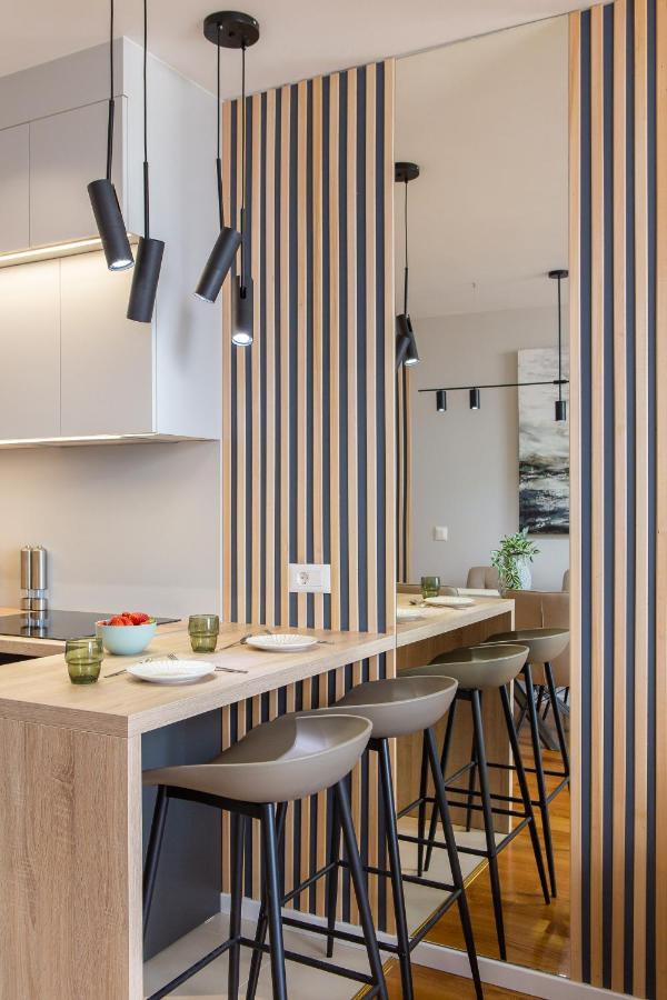 A&N Apartment - Partial Sea View And Free Parking มาคาร์สกา ภายนอก รูปภาพ