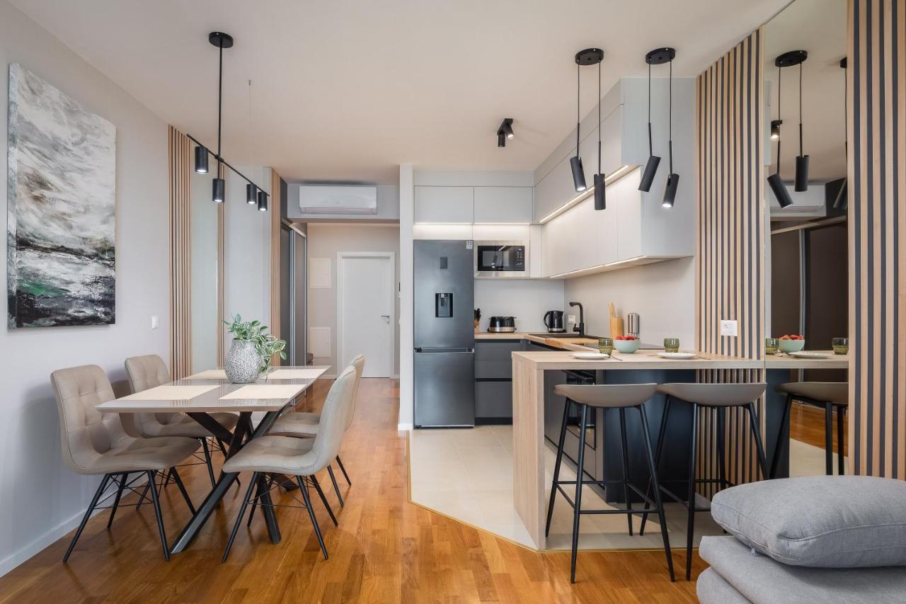 A&N Apartment - Partial Sea View And Free Parking มาคาร์สกา ภายนอก รูปภาพ